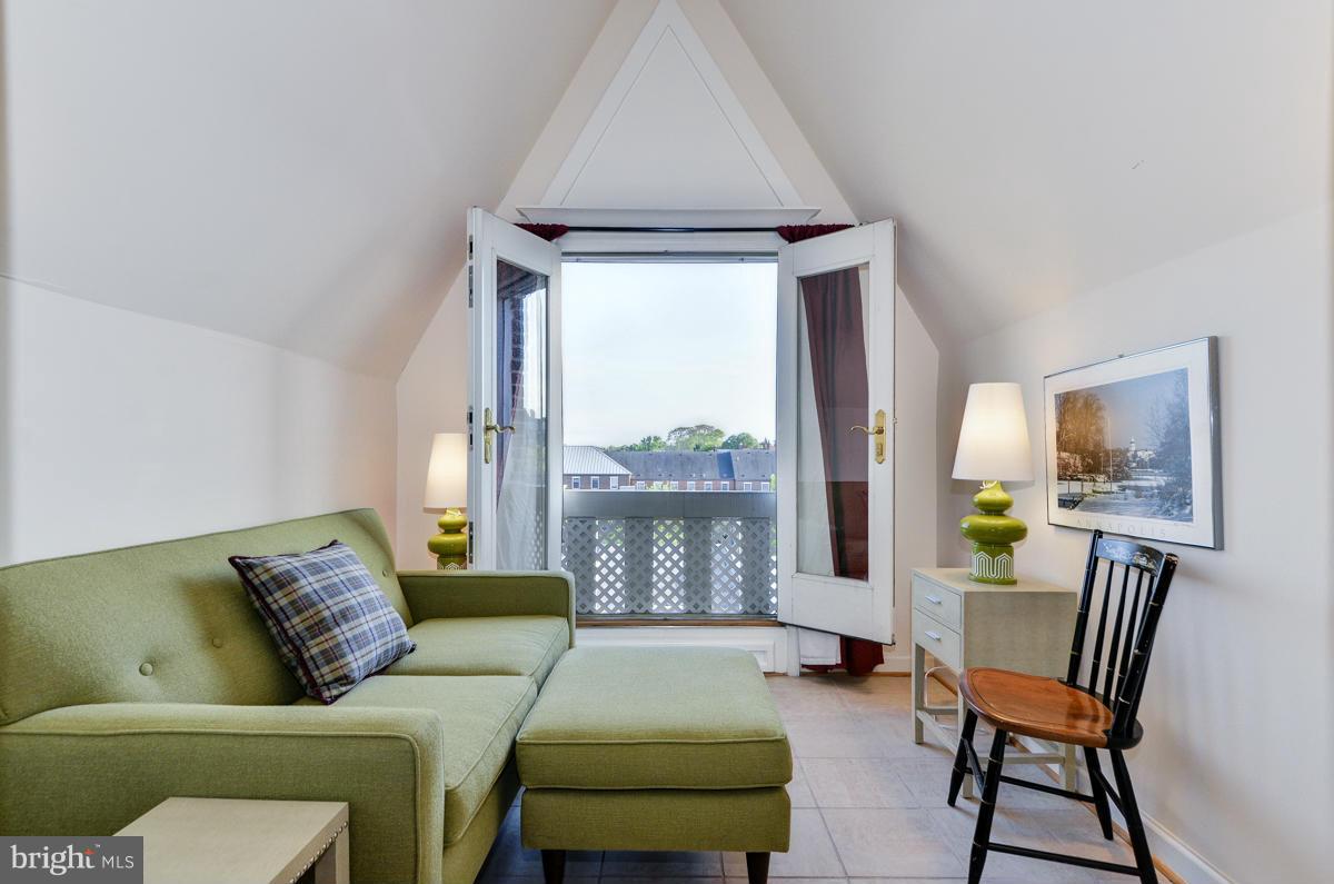 TORPEDO FACTORY - Residential