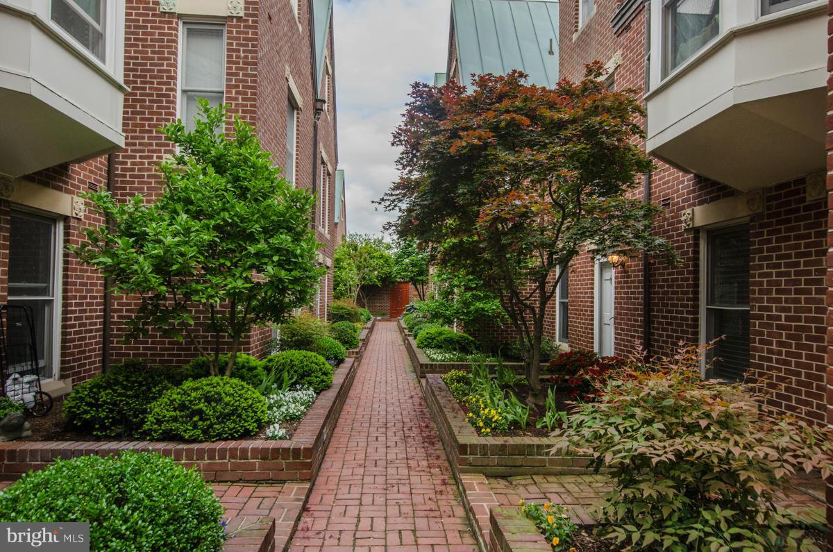 TORPEDO FACTORY - Residential