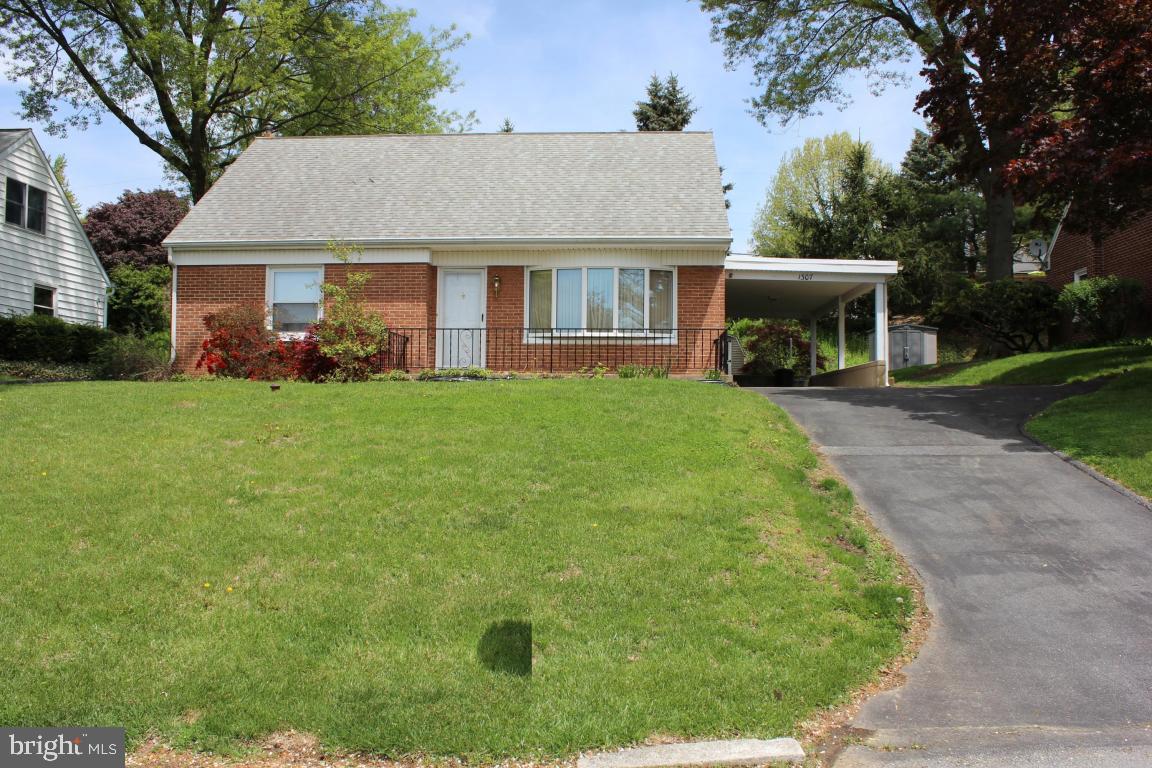 ABBEYVILLE MANOR - Residential