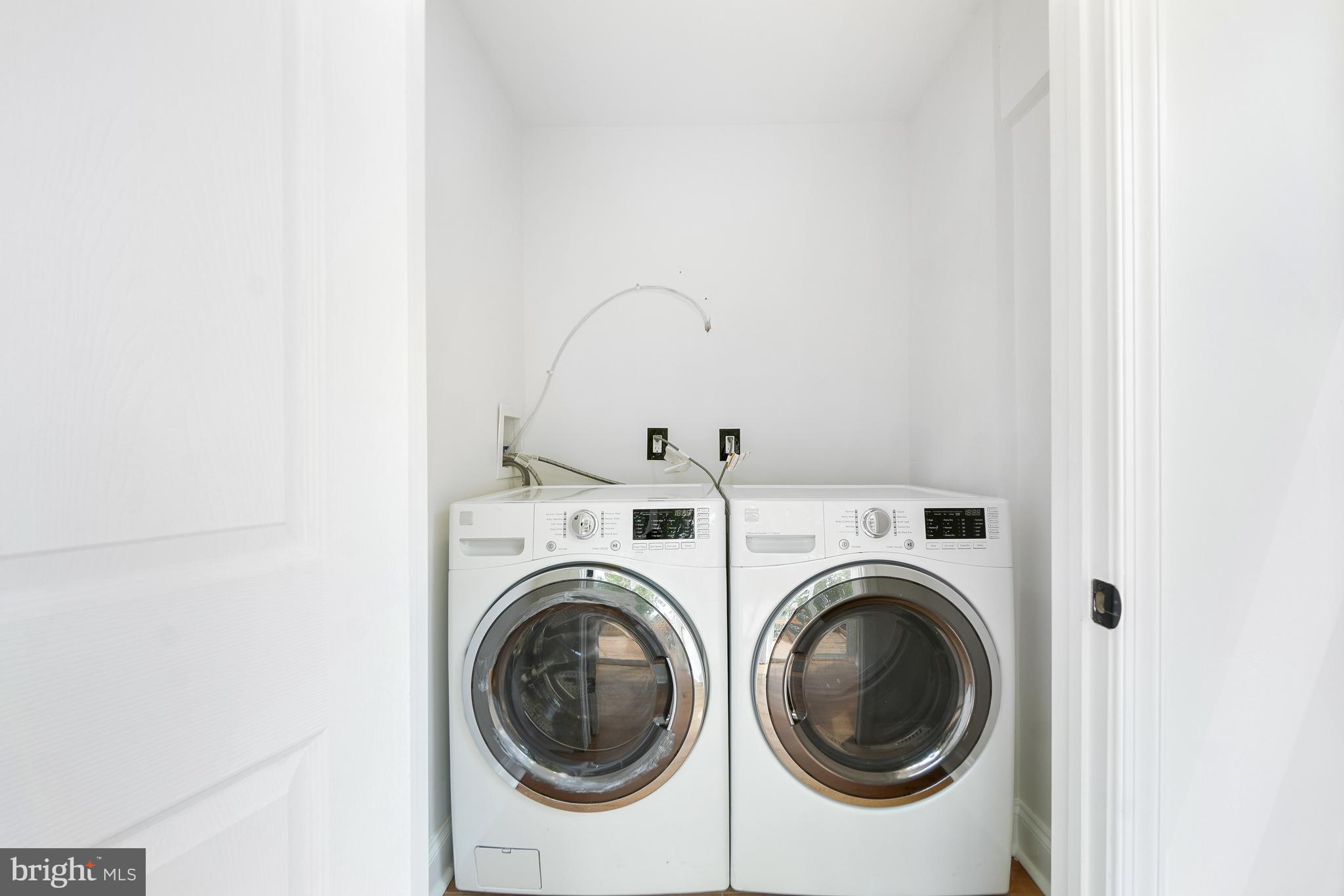 WHITELEY - Residential