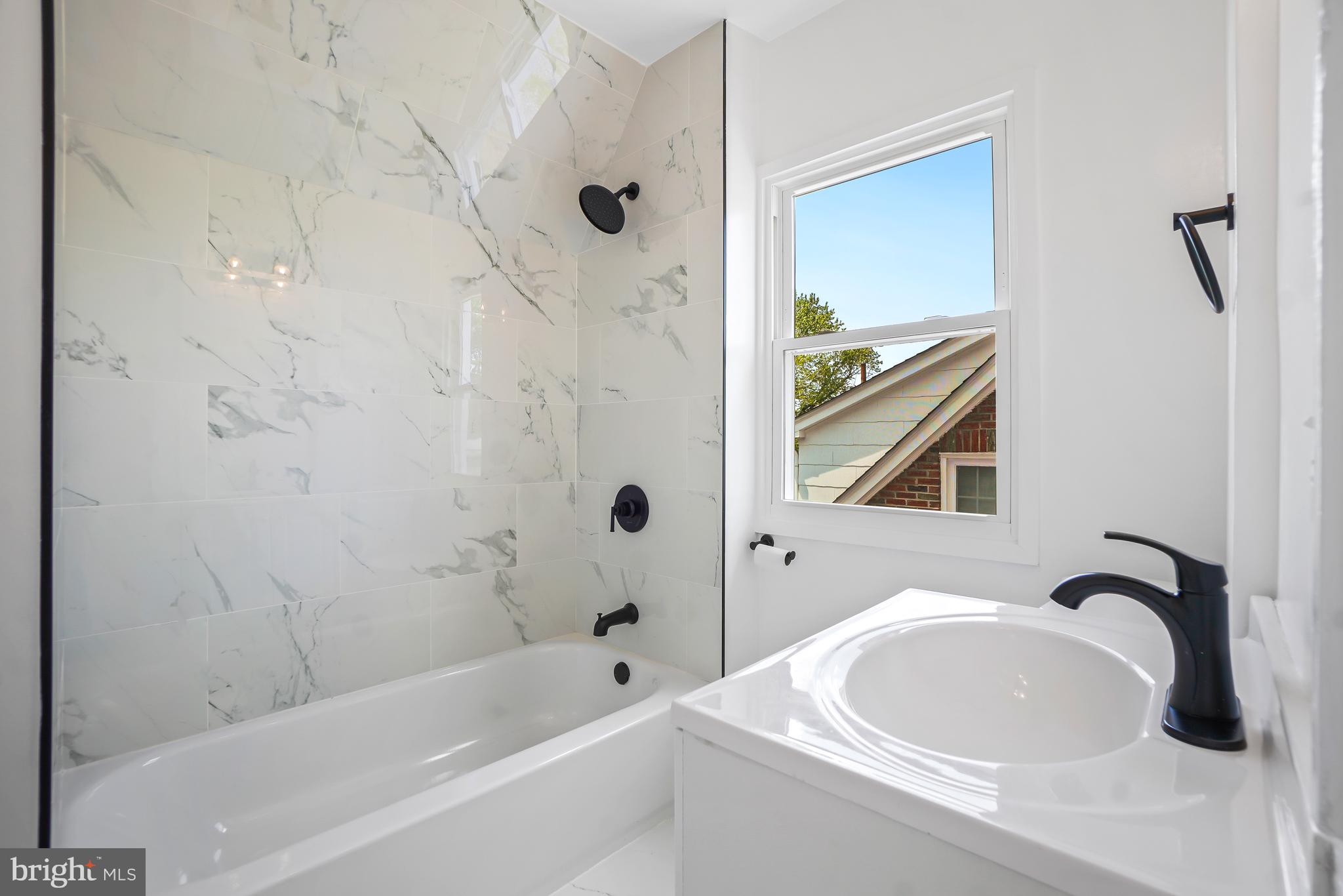 WHITELEY - Residential