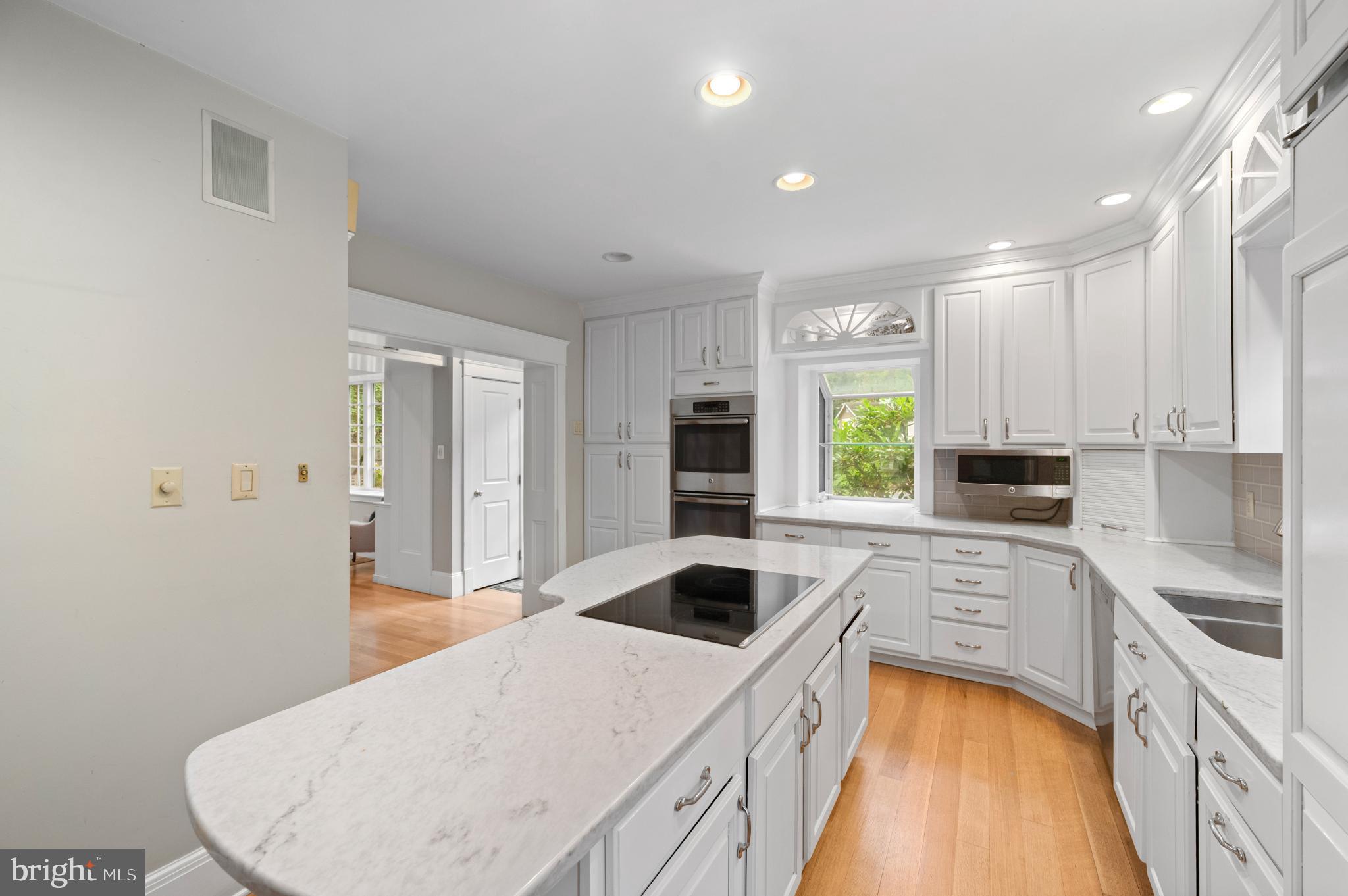 SOUTH WAYNE - Residential