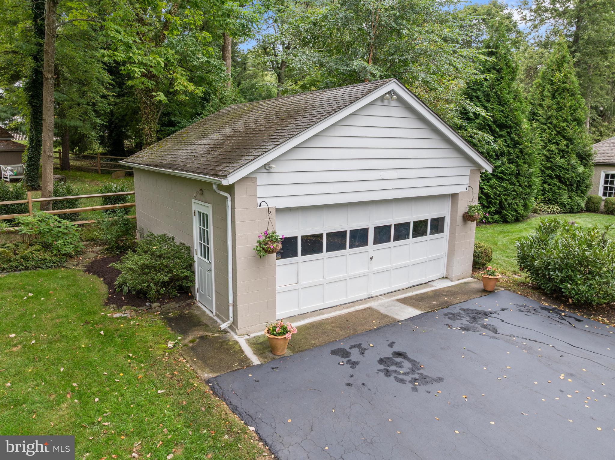 SOUTH WAYNE - Residential