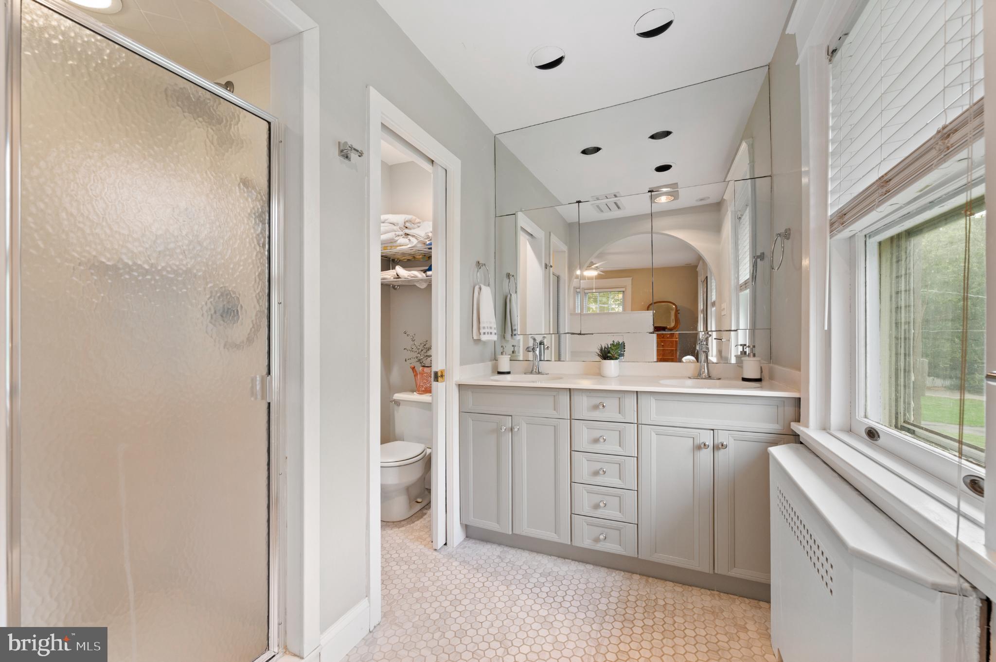 SOUTH WAYNE - Residential