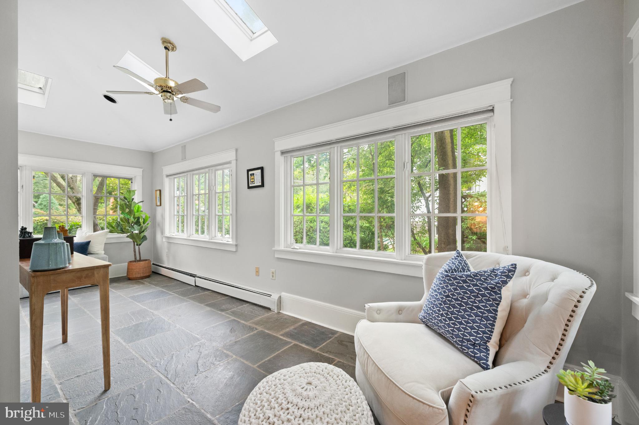 SOUTH WAYNE - Residential