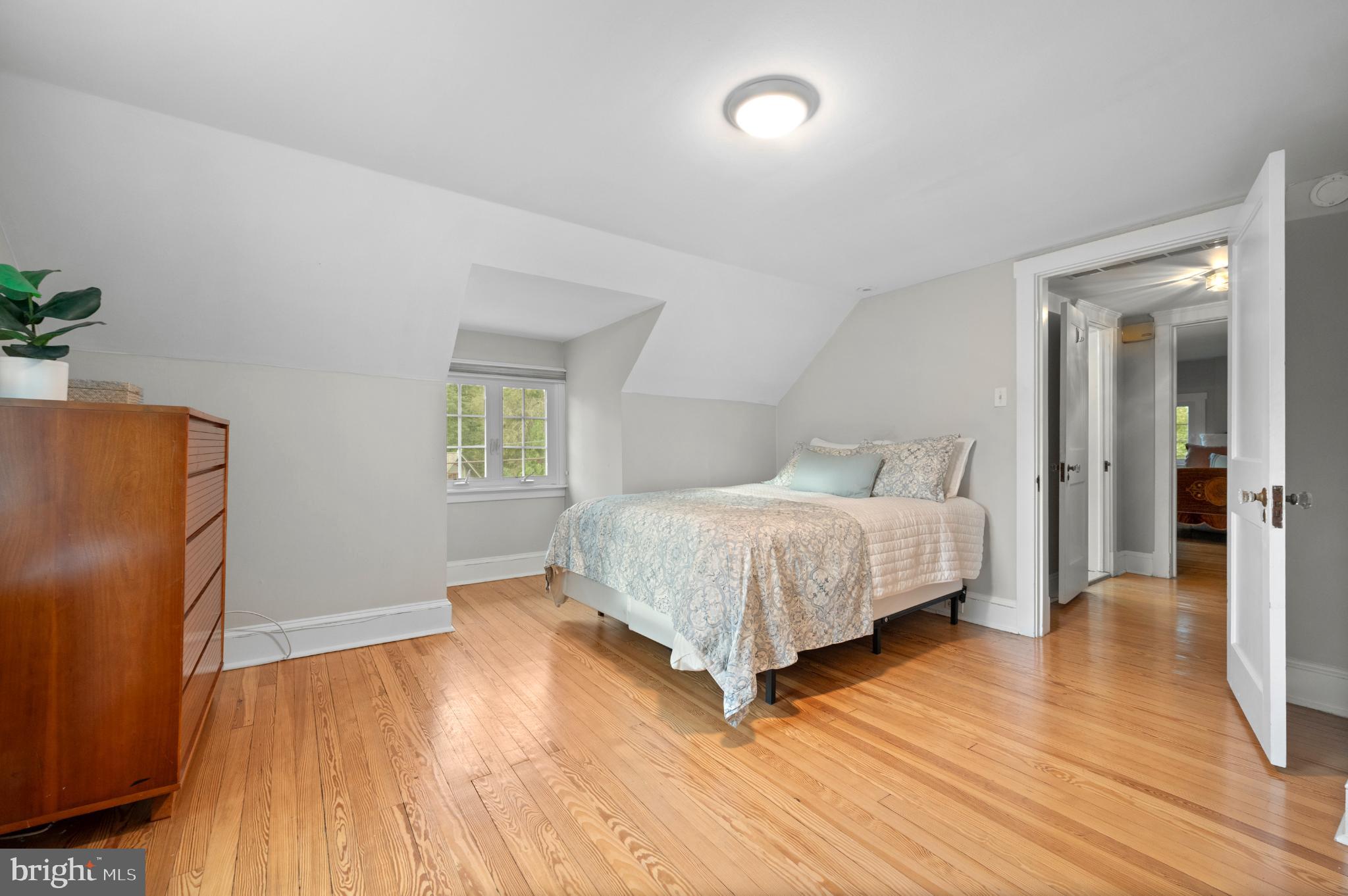 SOUTH WAYNE - Residential