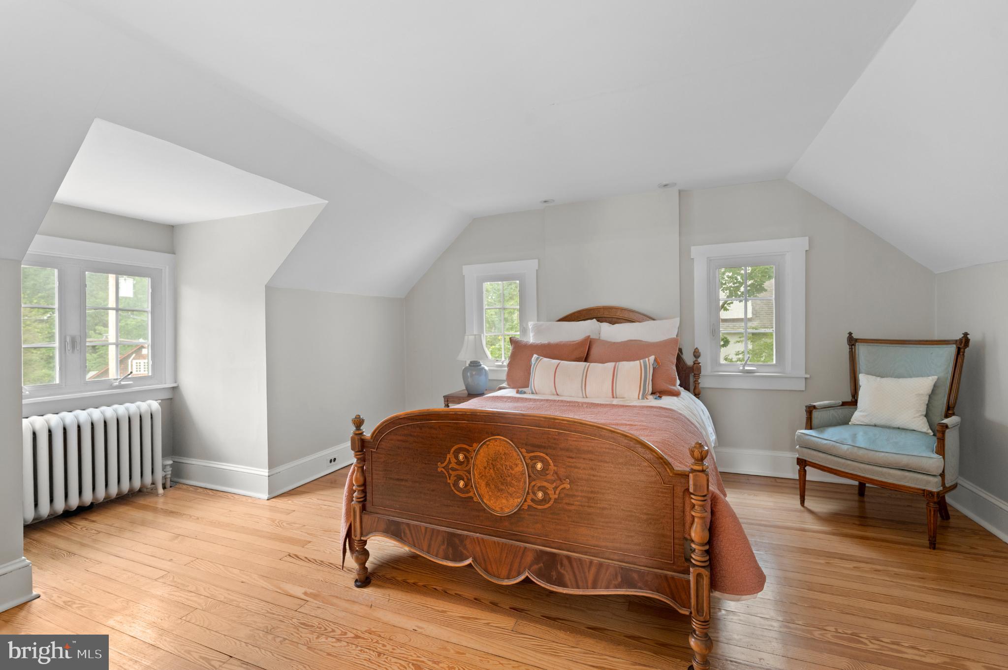 SOUTH WAYNE - Residential