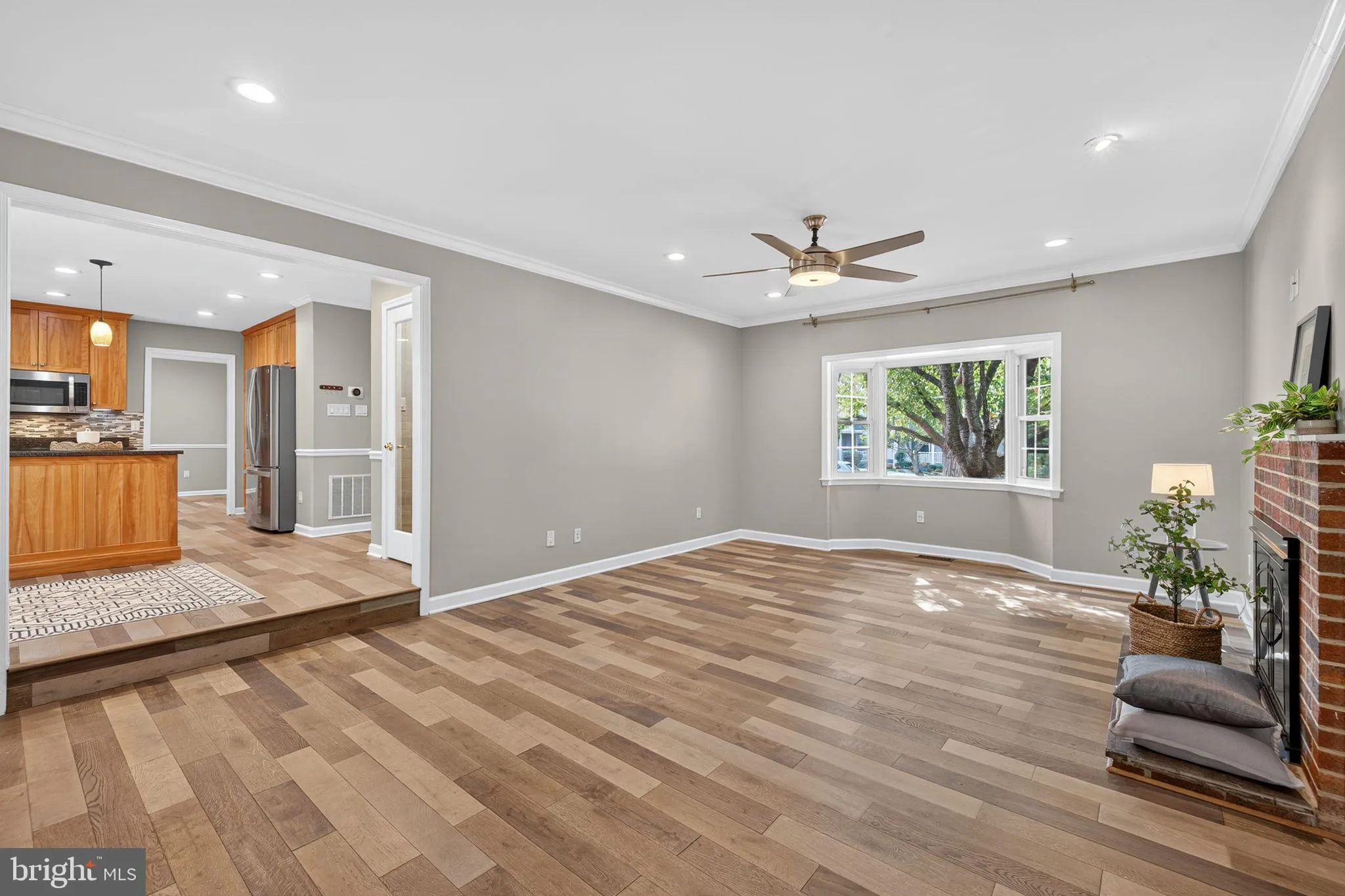 Fairfax, Virginia 22033, United States, 4 Bedrooms Bedrooms, ,4 BathroomsBathrooms,Residential,Coming Soon,224319