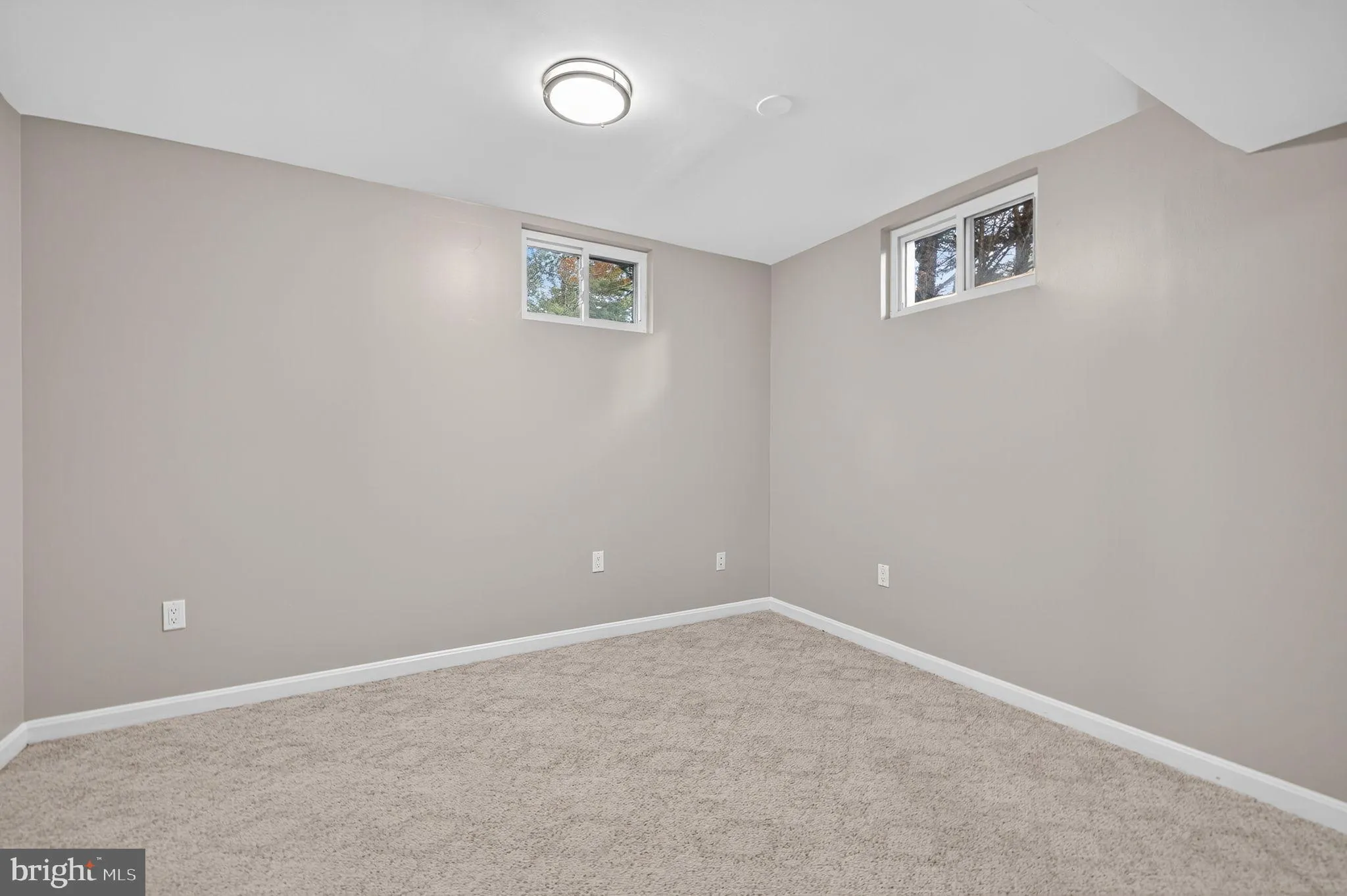 Fairfax, Virginia 22033, United States, 4 Bedrooms Bedrooms, ,4 BathroomsBathrooms,Residential,Coming Soon,224319