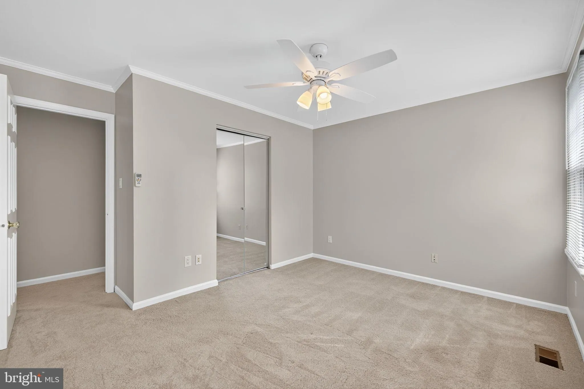 Fairfax, Virginia 22033, United States, 4 Bedrooms Bedrooms, ,4 BathroomsBathrooms,Residential,Coming Soon,224319