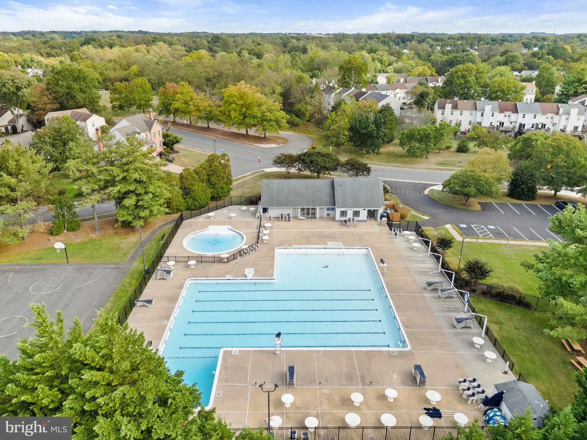 Fairfax, Virginia 22033, United States, 4 Bedrooms Bedrooms, ,4 BathroomsBathrooms,Residential,Coming Soon,224319