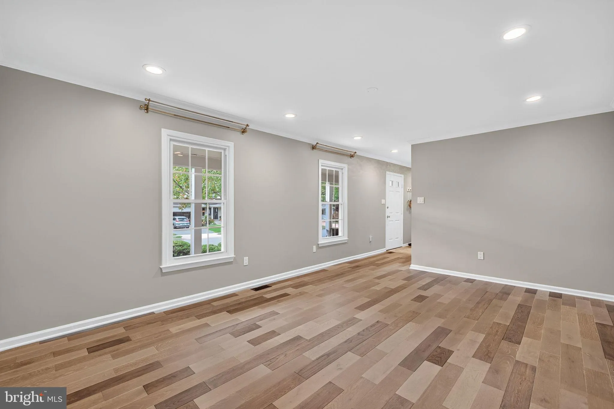 Fairfax, Virginia 22033, United States, 4 Bedrooms Bedrooms, ,4 BathroomsBathrooms,Residential,Coming Soon,224319