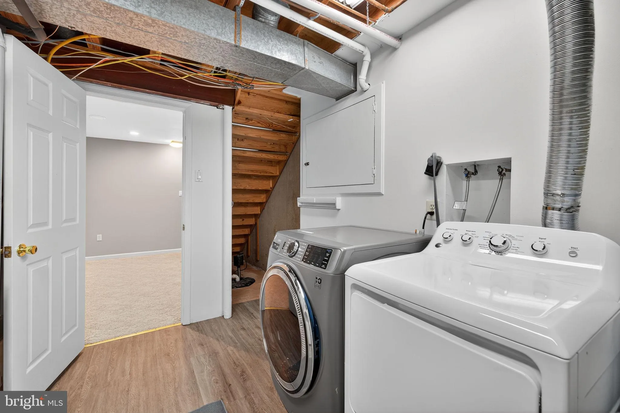 Fairfax, Virginia 22033, United States, 4 Bedrooms Bedrooms, ,4 BathroomsBathrooms,Residential,Coming Soon,224319