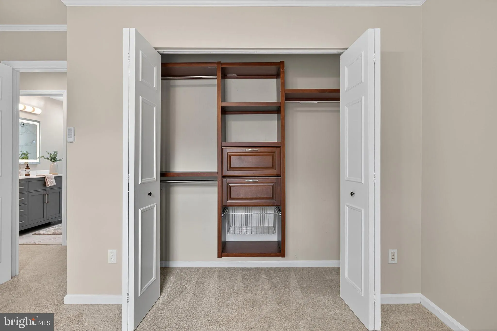 Fairfax, Virginia 22033, United States, 4 Bedrooms Bedrooms, ,4 BathroomsBathrooms,Residential,Coming Soon,224319