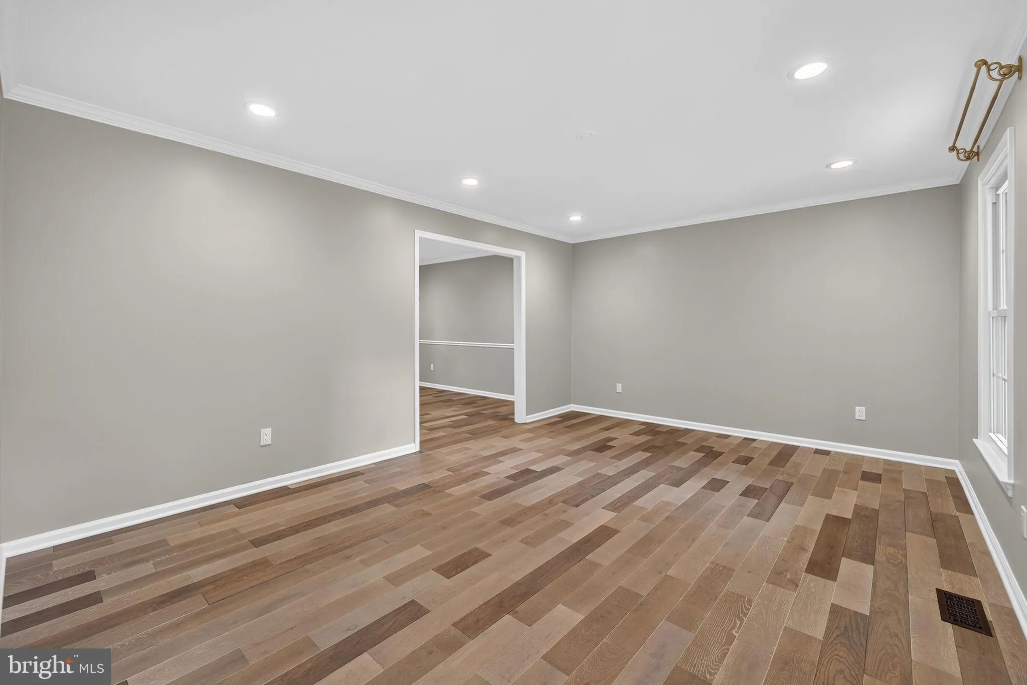 Fairfax, Virginia 22033, United States, 4 Bedrooms Bedrooms, ,4 BathroomsBathrooms,Residential,Coming Soon,224319