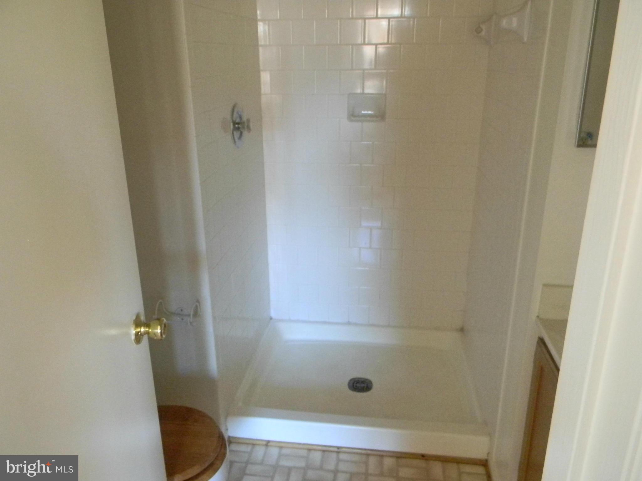 QUAIL HOLLOW - Residential