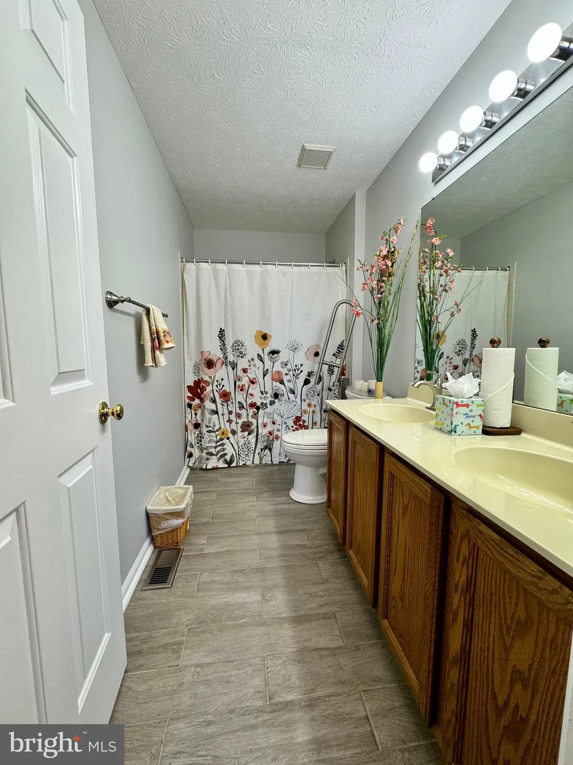 Upper Marlboro, Maryland 20774, United States, 4 Bedrooms Bedrooms, ,4 BathroomsBathrooms,Residential,Active,33253