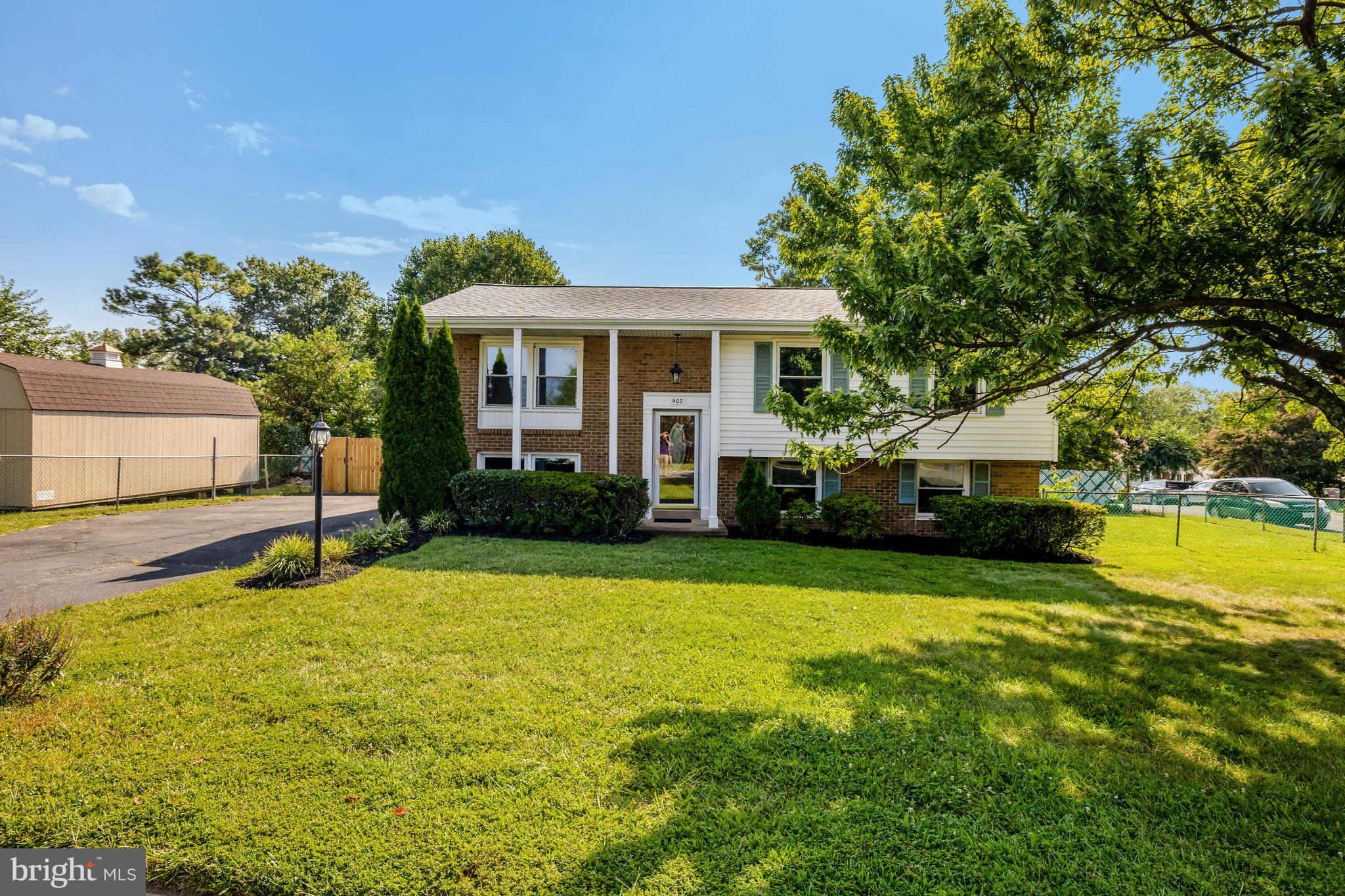 402 S HARRISON ROAD