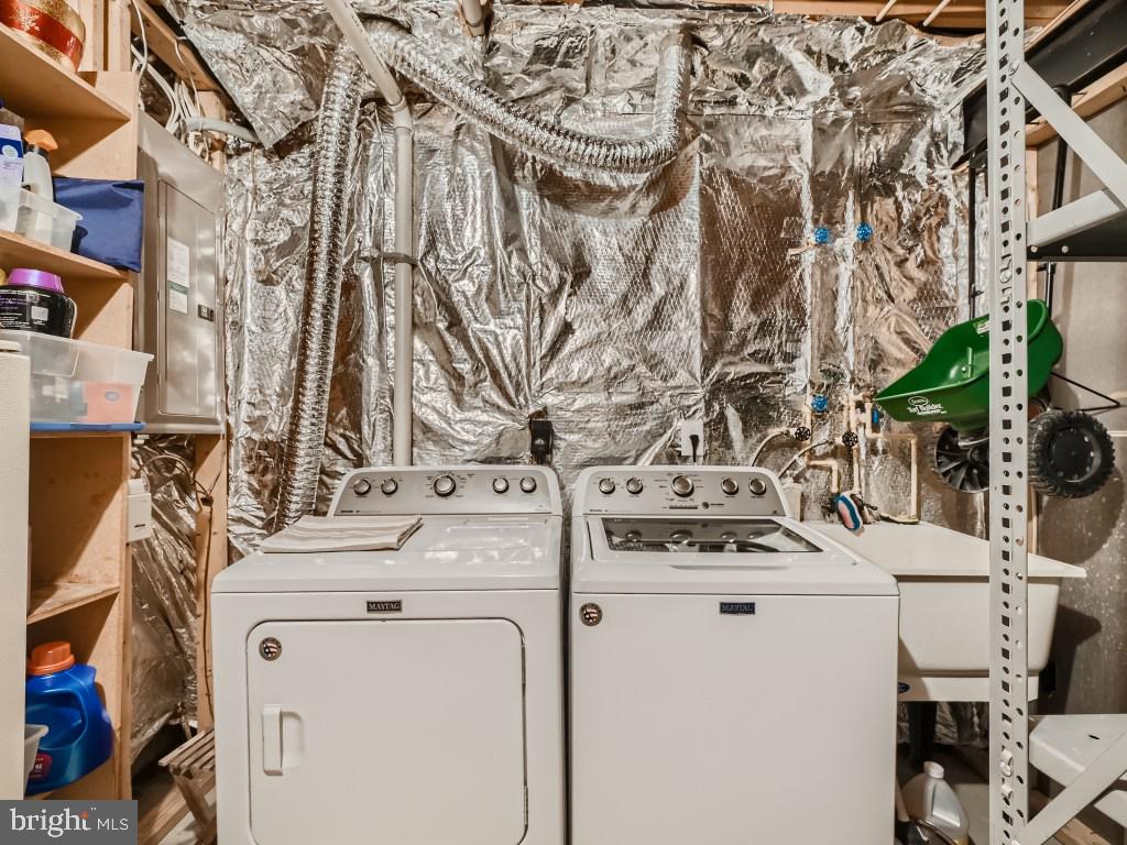 NEWTOWN - Residential