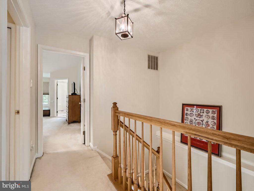 NEWTOWN - Residential