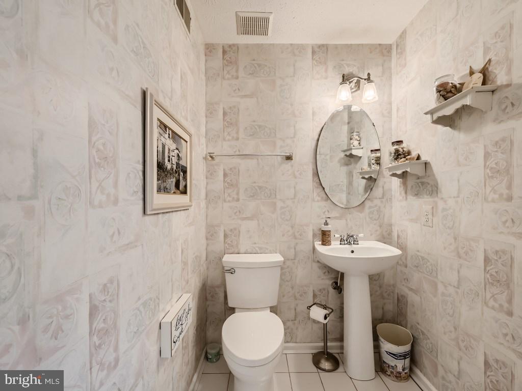 NEWTOWN - Residential