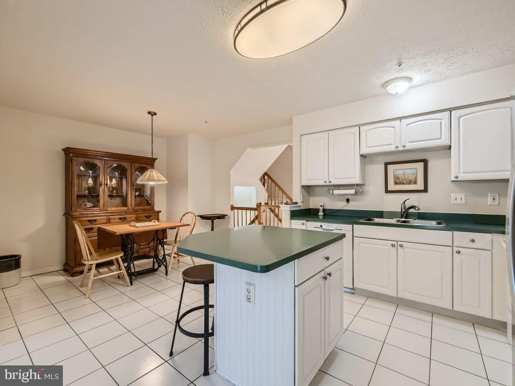 NEWTOWN - Residential