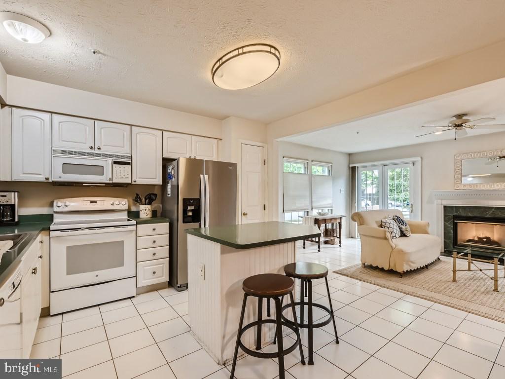 NEWTOWN - Residential