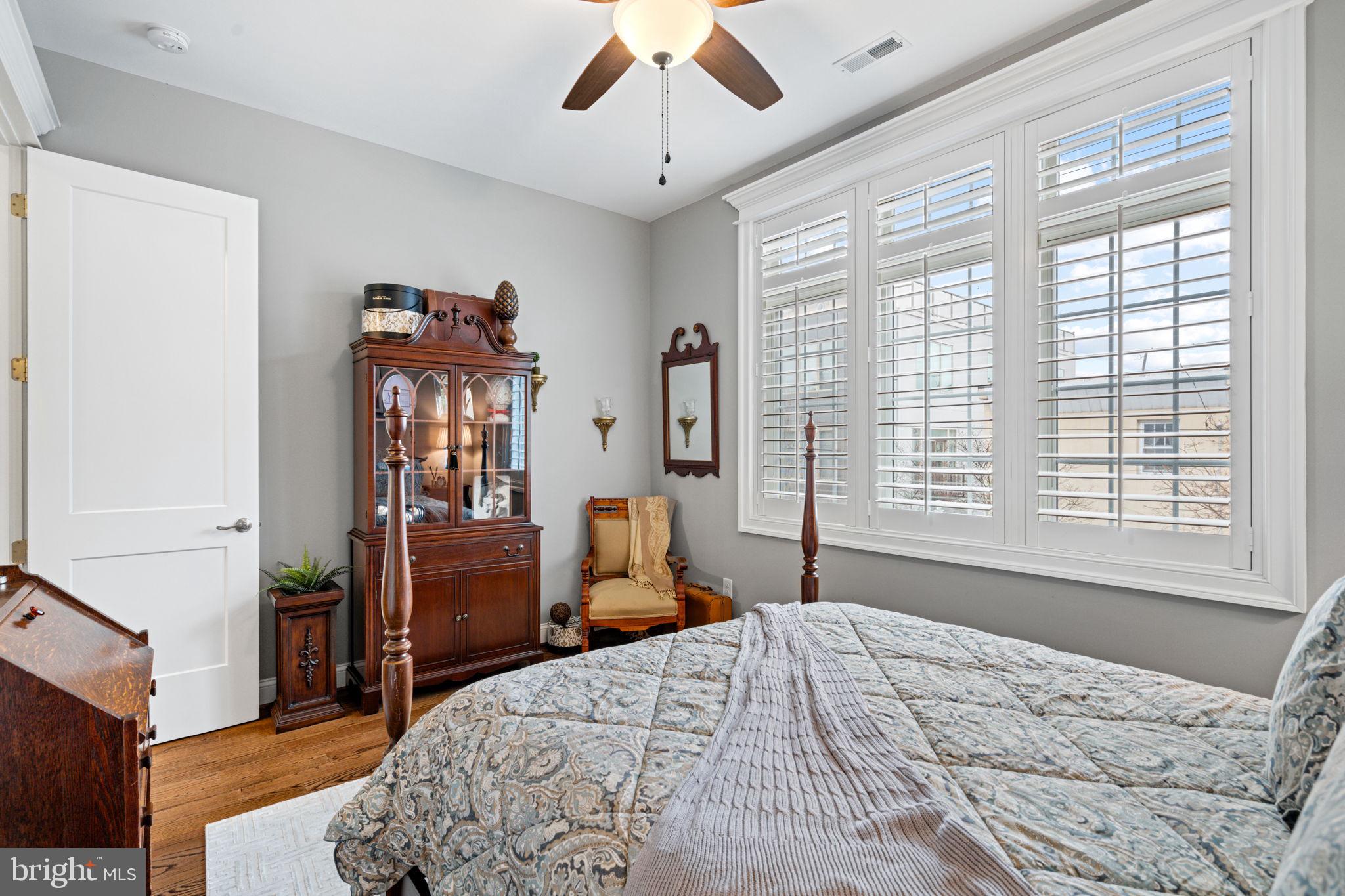 GRADUATE HOSPITAL - Residential