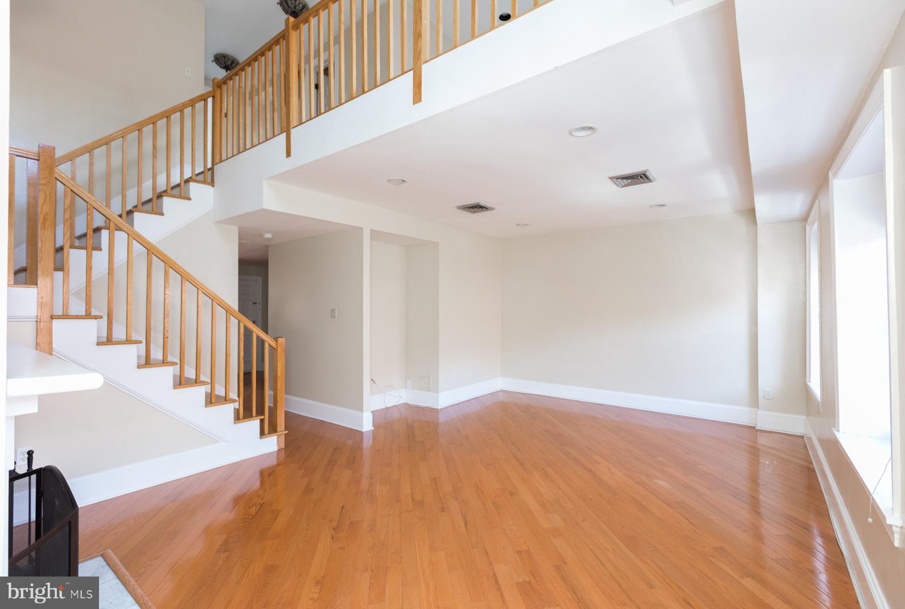 WASHINGTON SQ WEST - Residential Lease