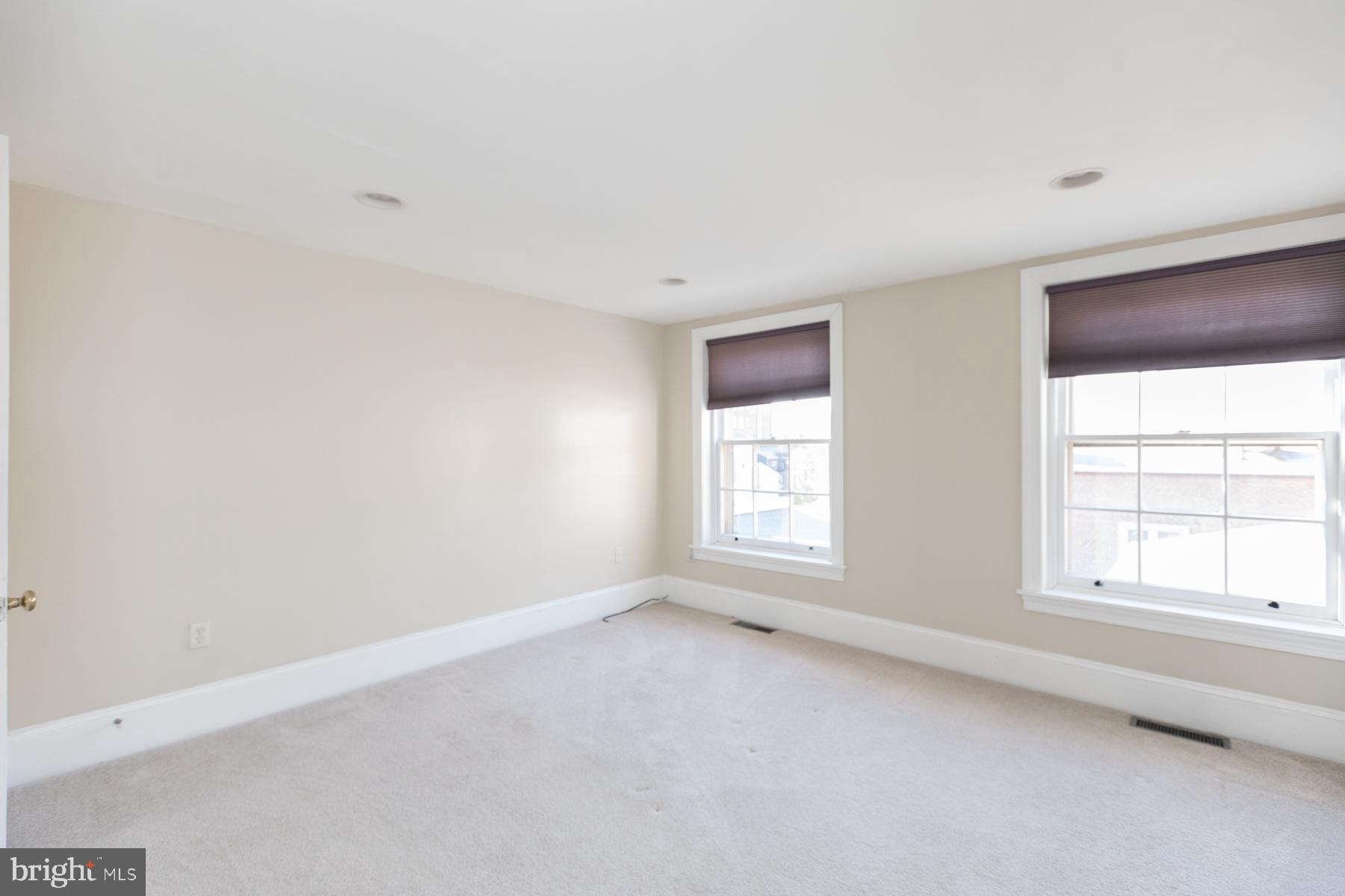 WASHINGTON SQ WEST - Residential Lease