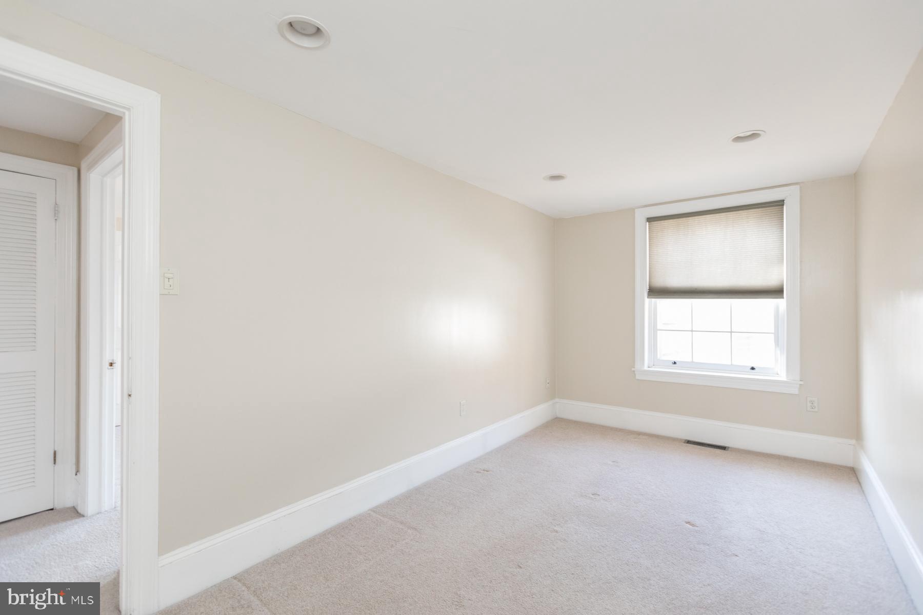 WASHINGTON SQ WEST - Residential Lease