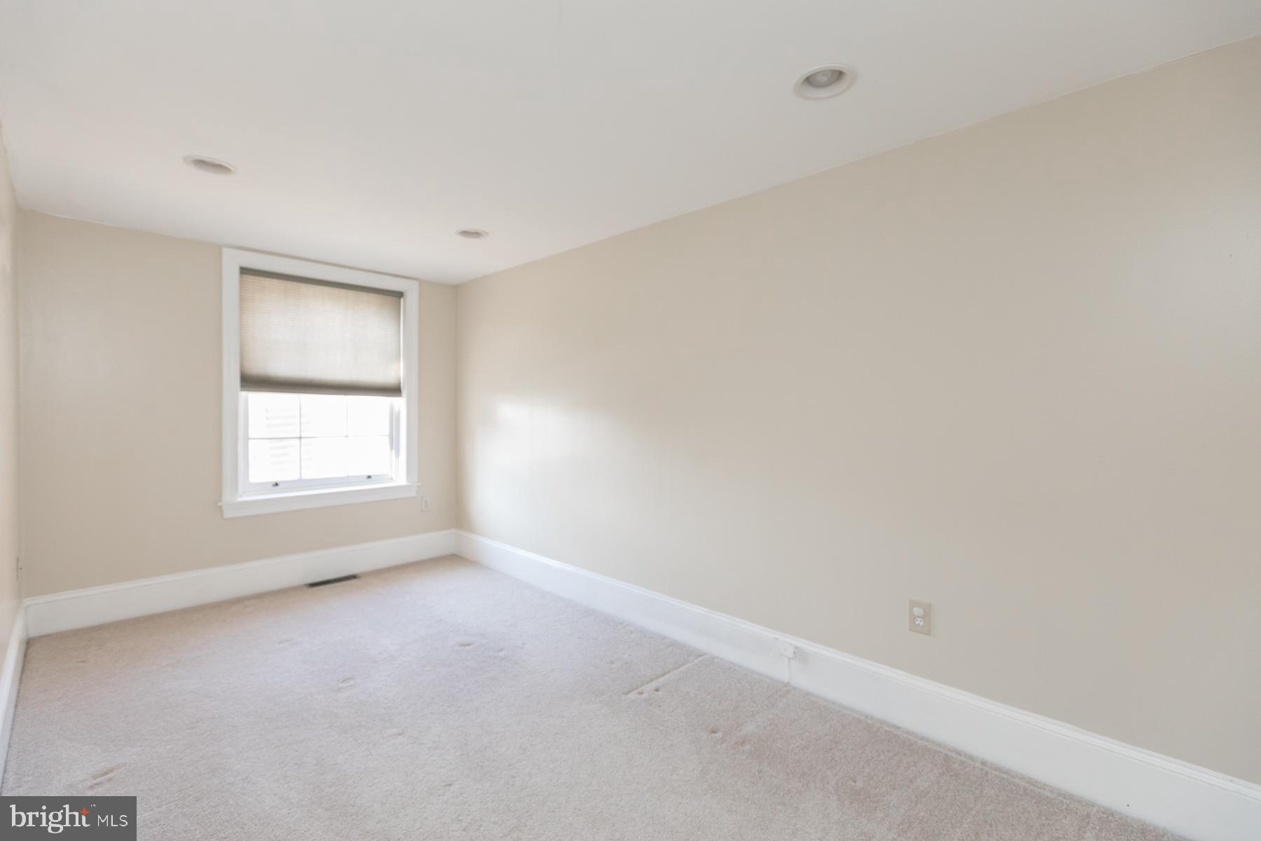 WASHINGTON SQ WEST - Residential Lease