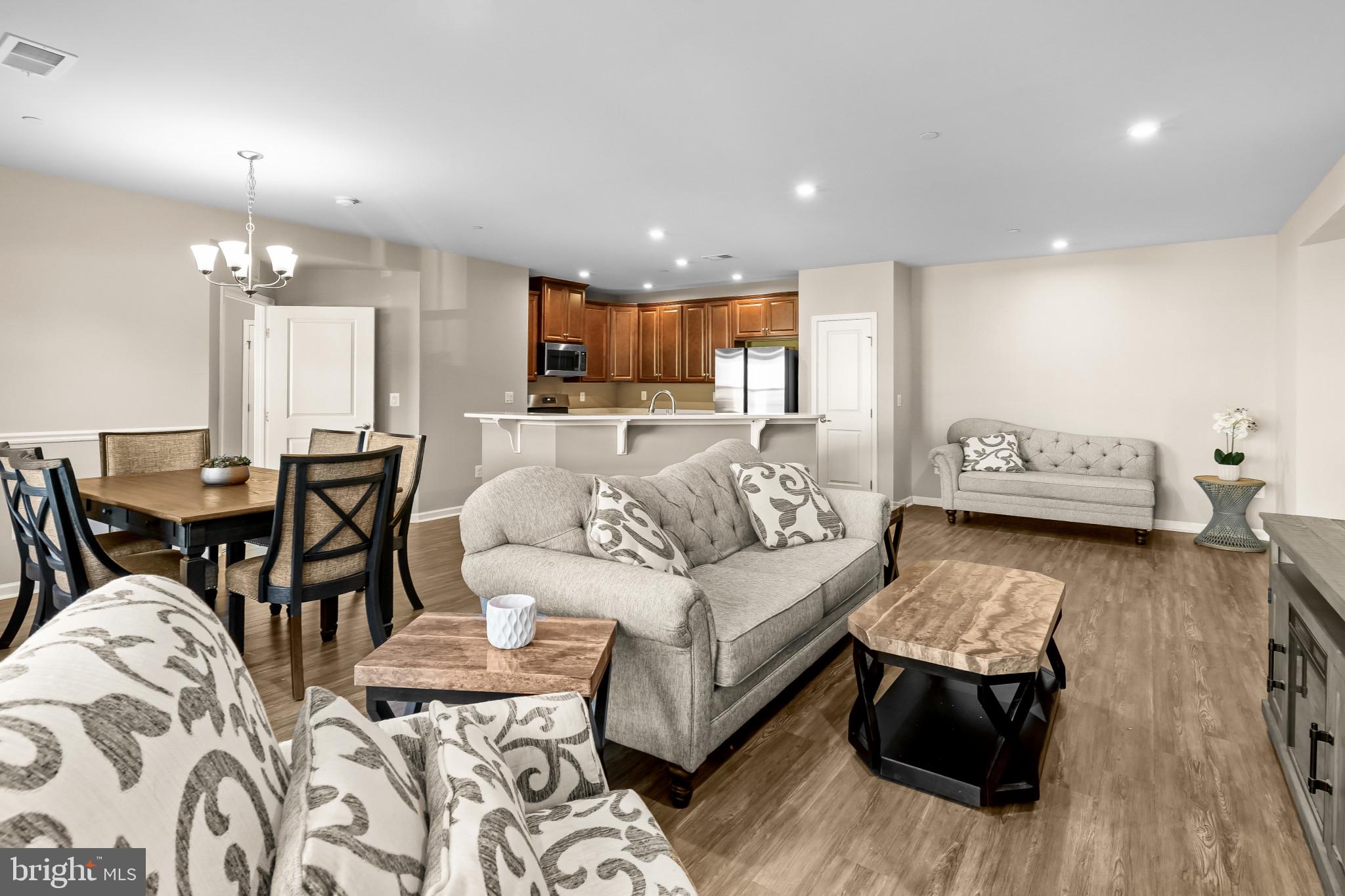 ELLICOTTS RETREAT - Residential