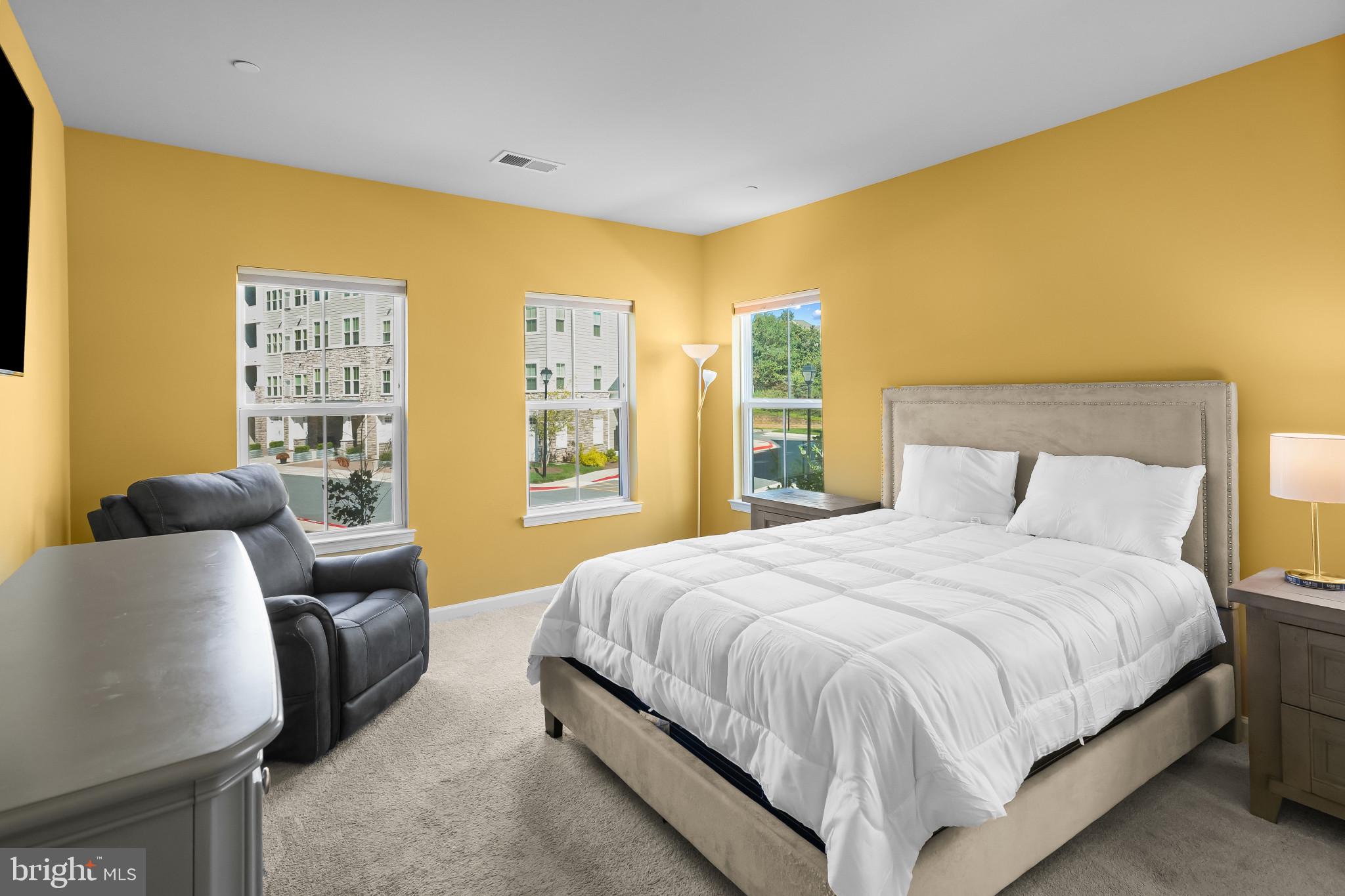 ELLICOTTS RETREAT - Residential