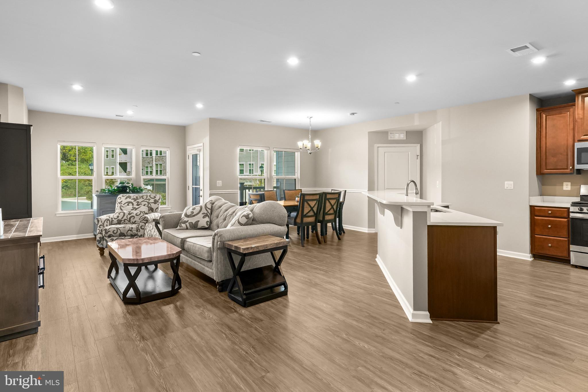 ELLICOTTS RETREAT - Residential