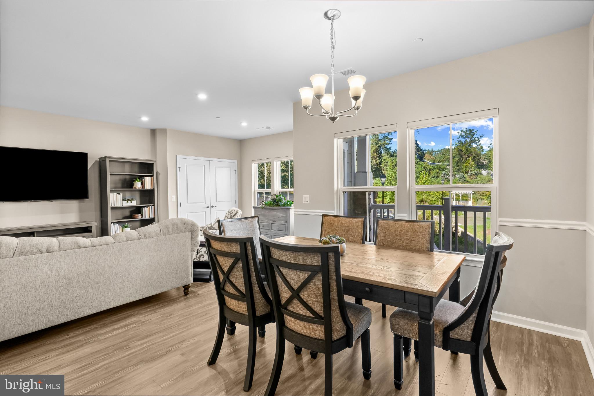 ELLICOTTS RETREAT - Residential