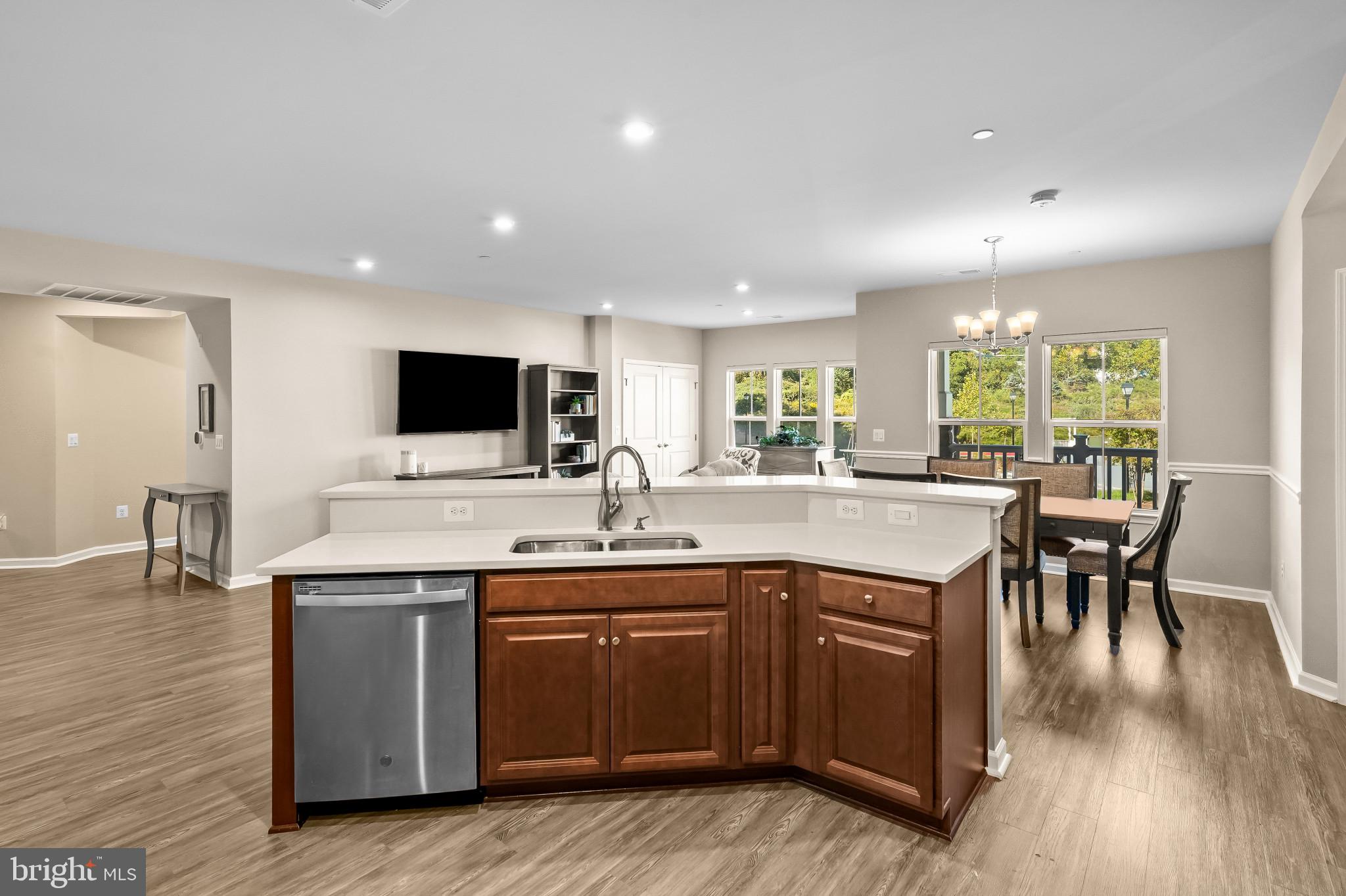 ELLICOTTS RETREAT - Residential