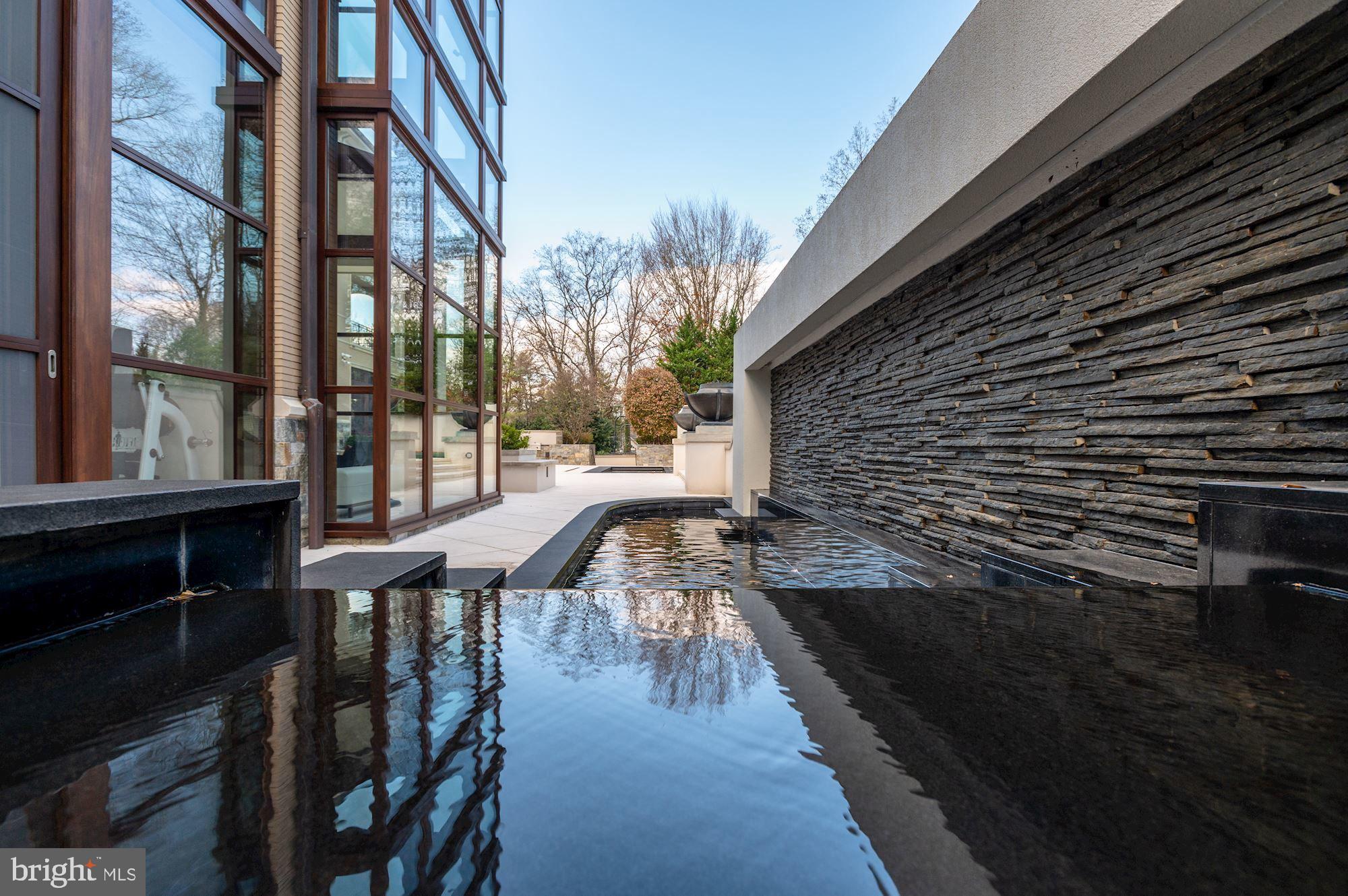 BURNING TREE - Residential