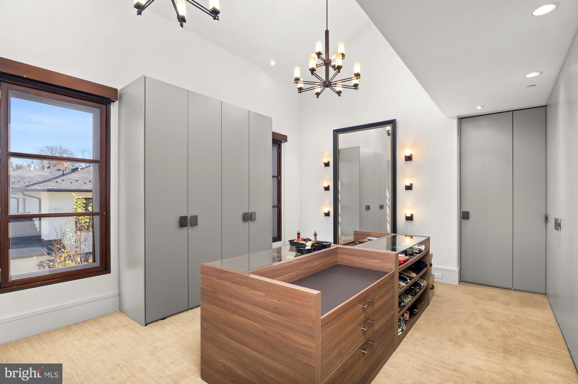 BURNING TREE - Residential