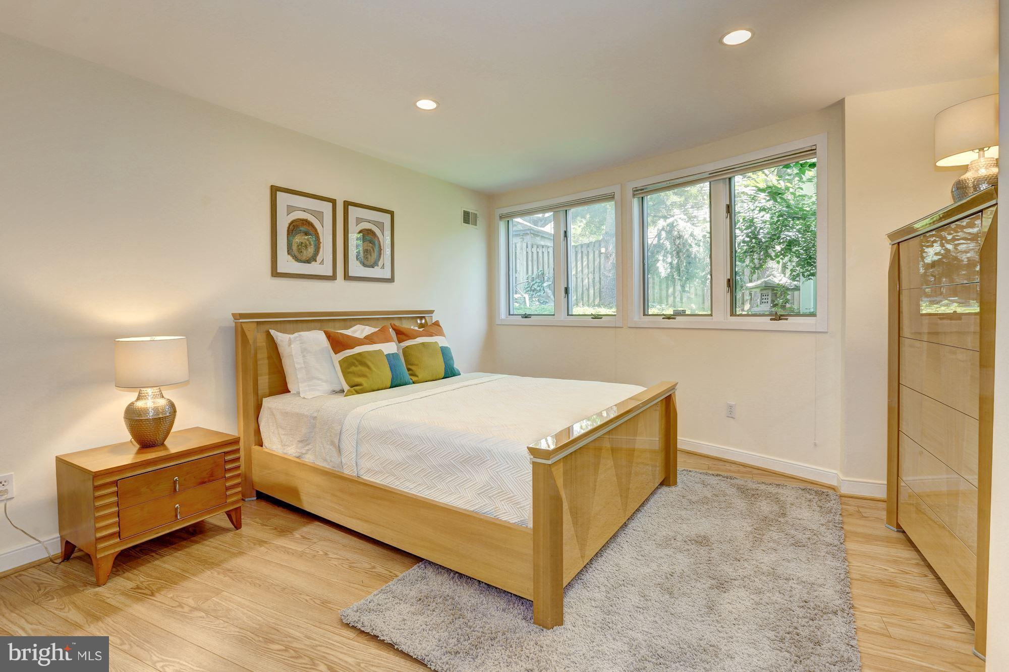 HILLMEAD - Residential