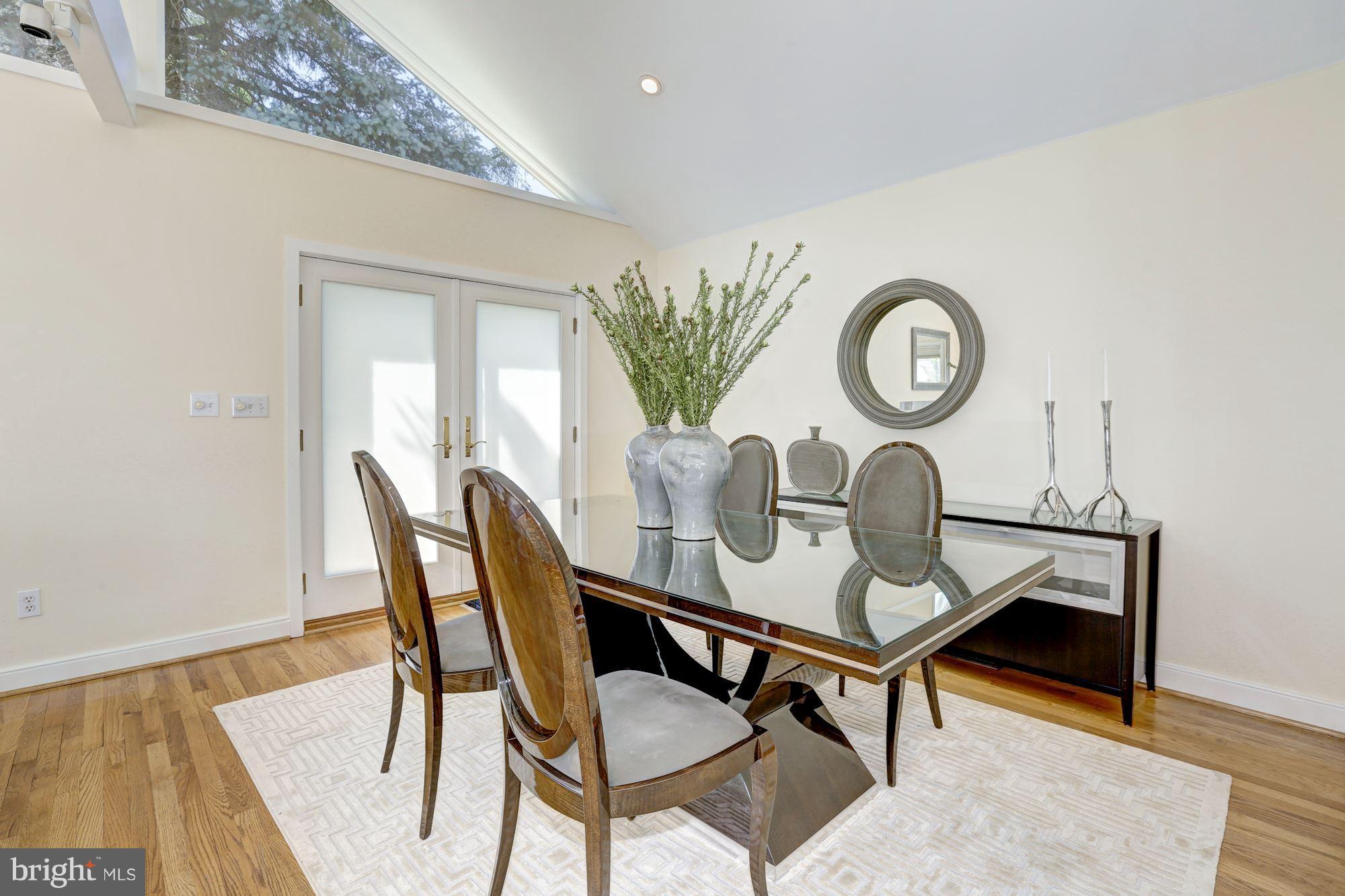 HILLMEAD - Residential