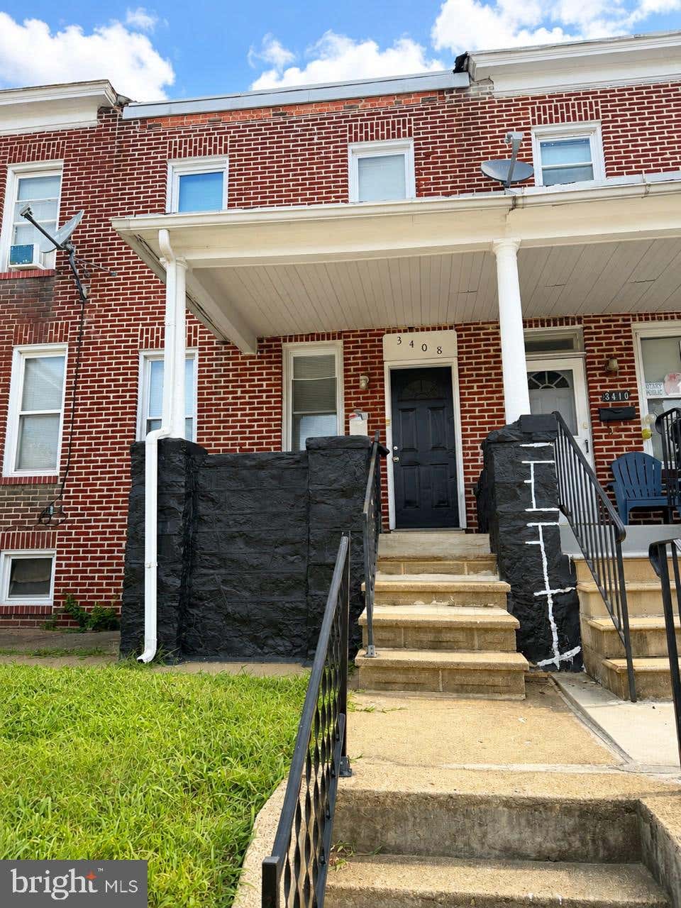 Photo of 3408 Ravenwood Avenue, BALTIMORE, MD 21213 (MLS # MDBA2225508)
