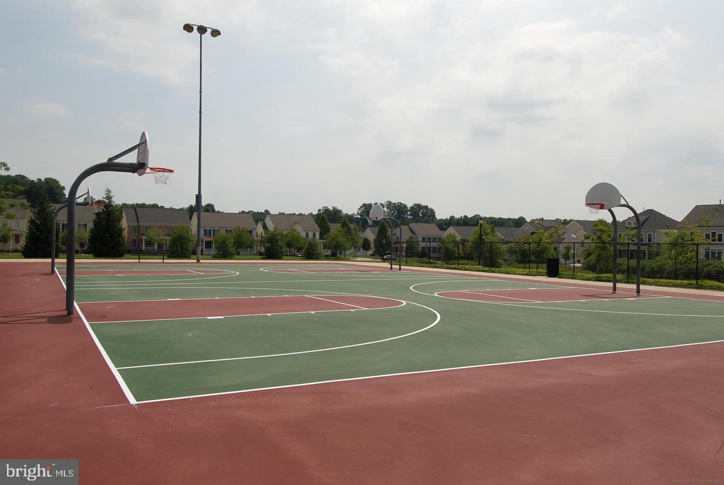 KING FARM WATKINS POND - Residential