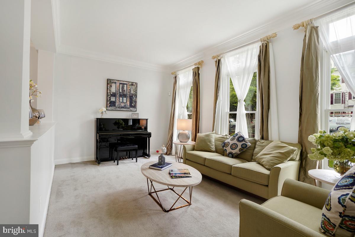 KING FARM WATKINS POND - Residential