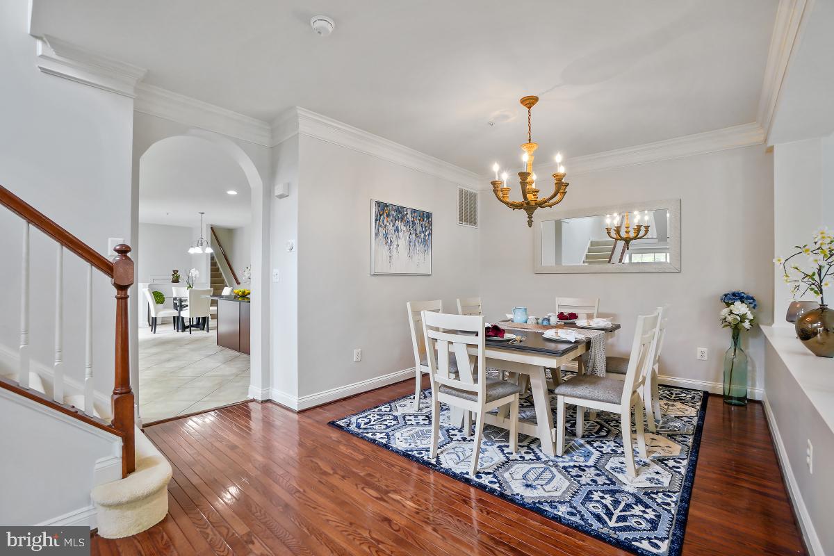 KING FARM WATKINS POND - Residential