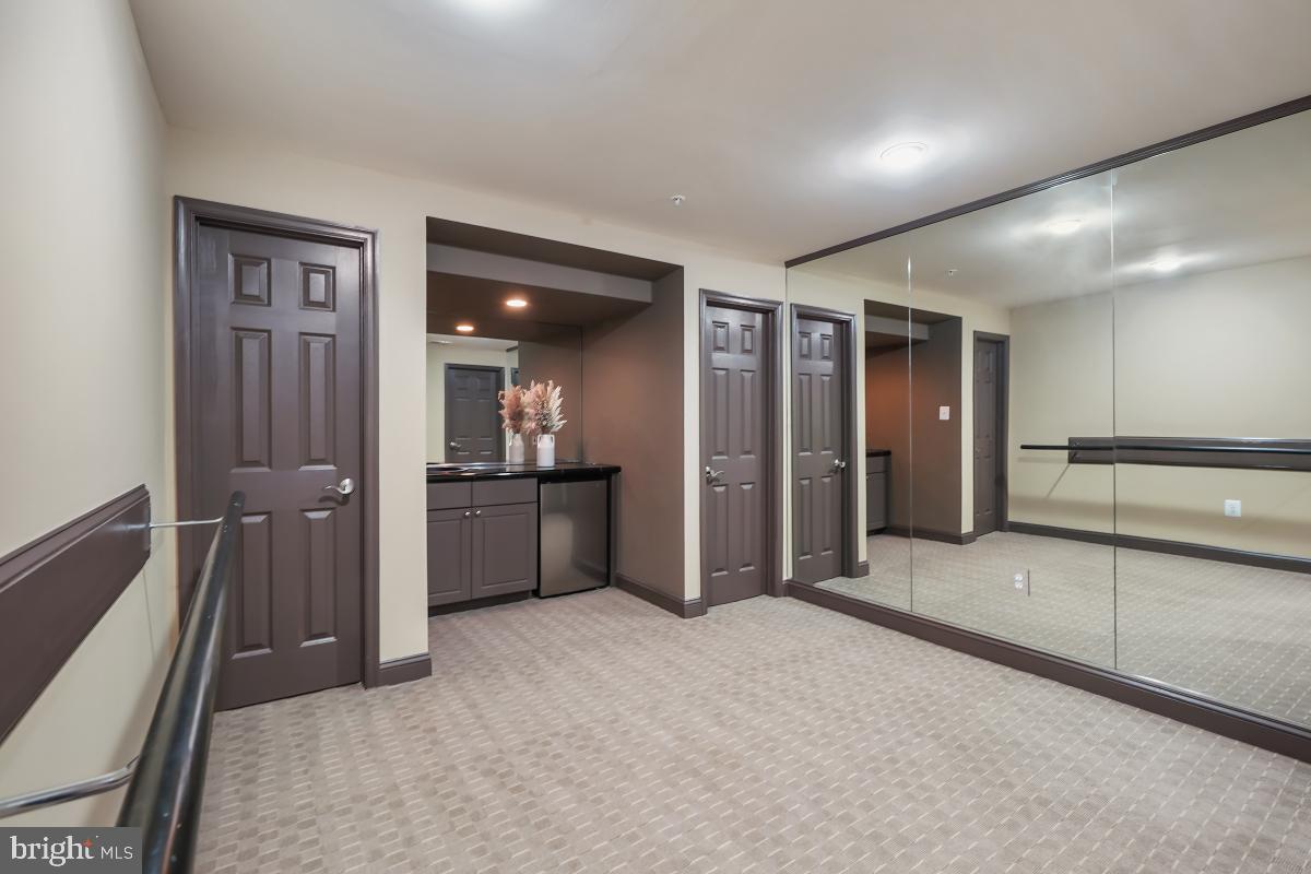 KING FARM WATKINS POND - Residential