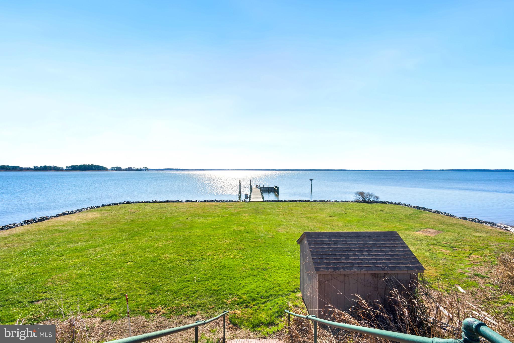 PINEY NECK - Residential