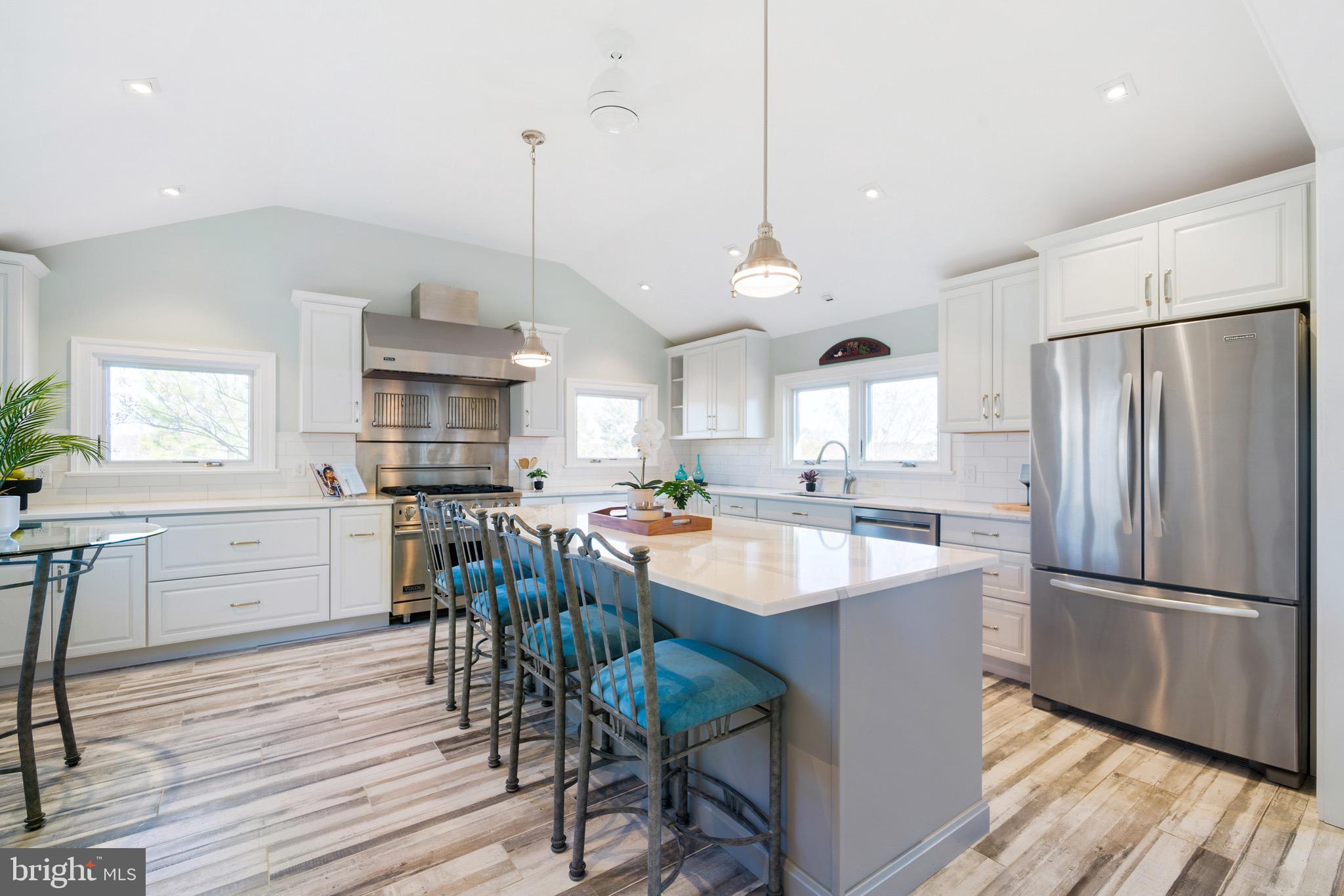 PINEY NECK - Residential