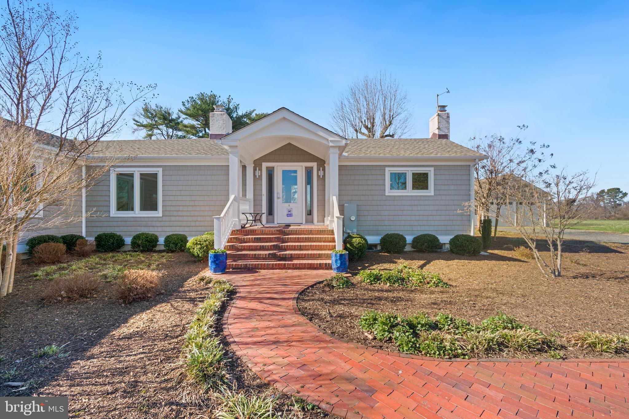 PINEY NECK - Residential