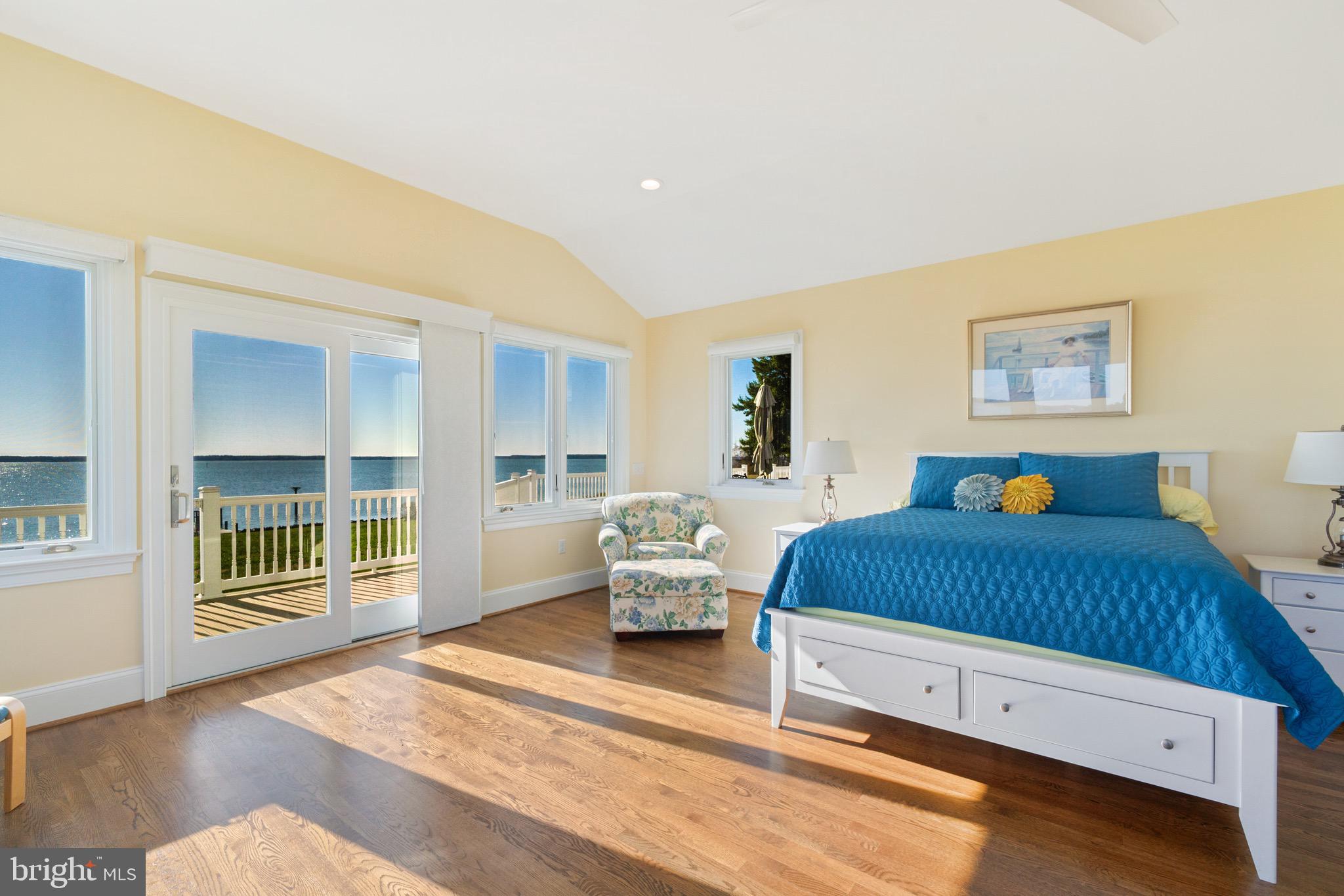 PINEY NECK - Residential